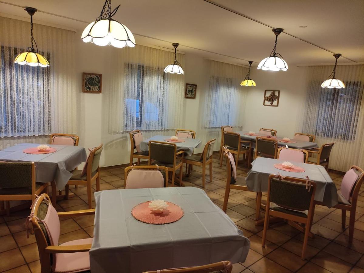 Auf Dem Roten Fels Eppenbrunn Exterior foto